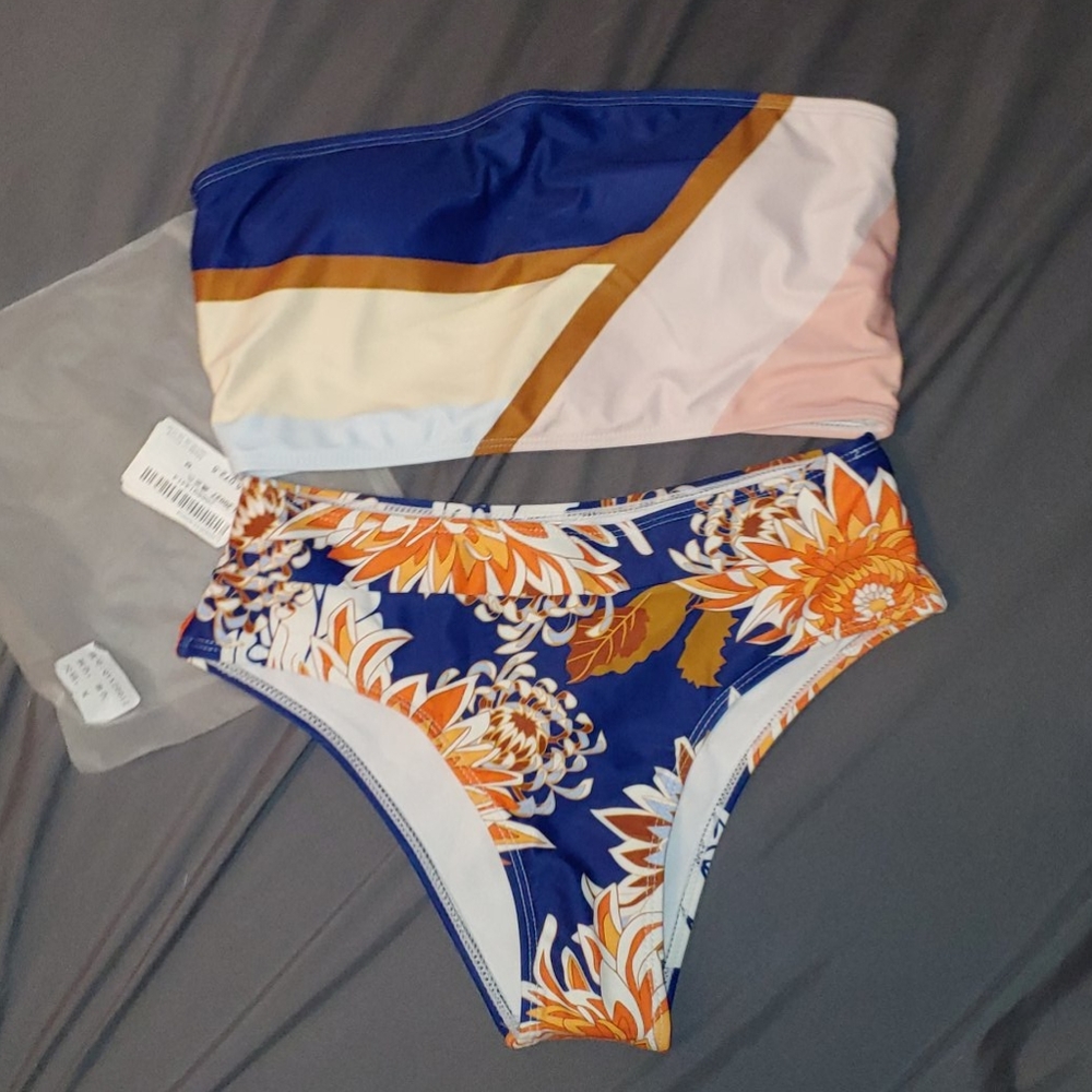 Strapless bikini